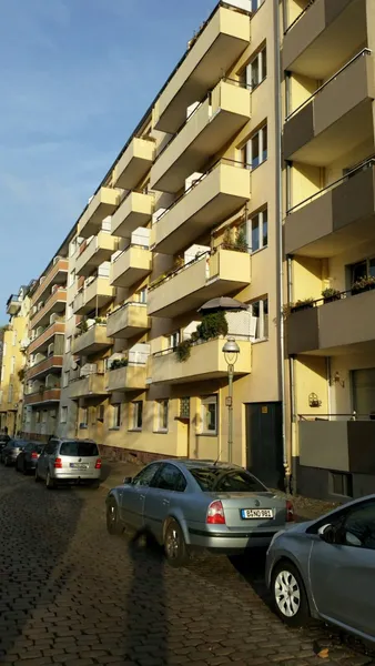 Gut gelegene ruhige Wohnung im Spreebogen — photo 1